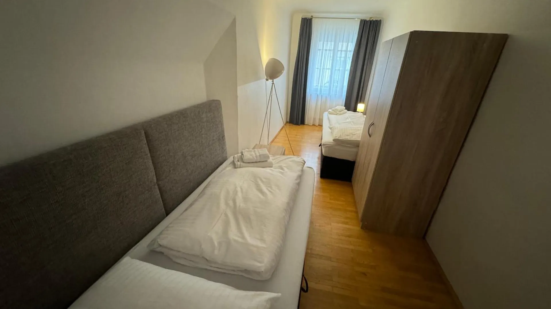 Guesthouse Mozart - Apartment House Salzburg Homestay