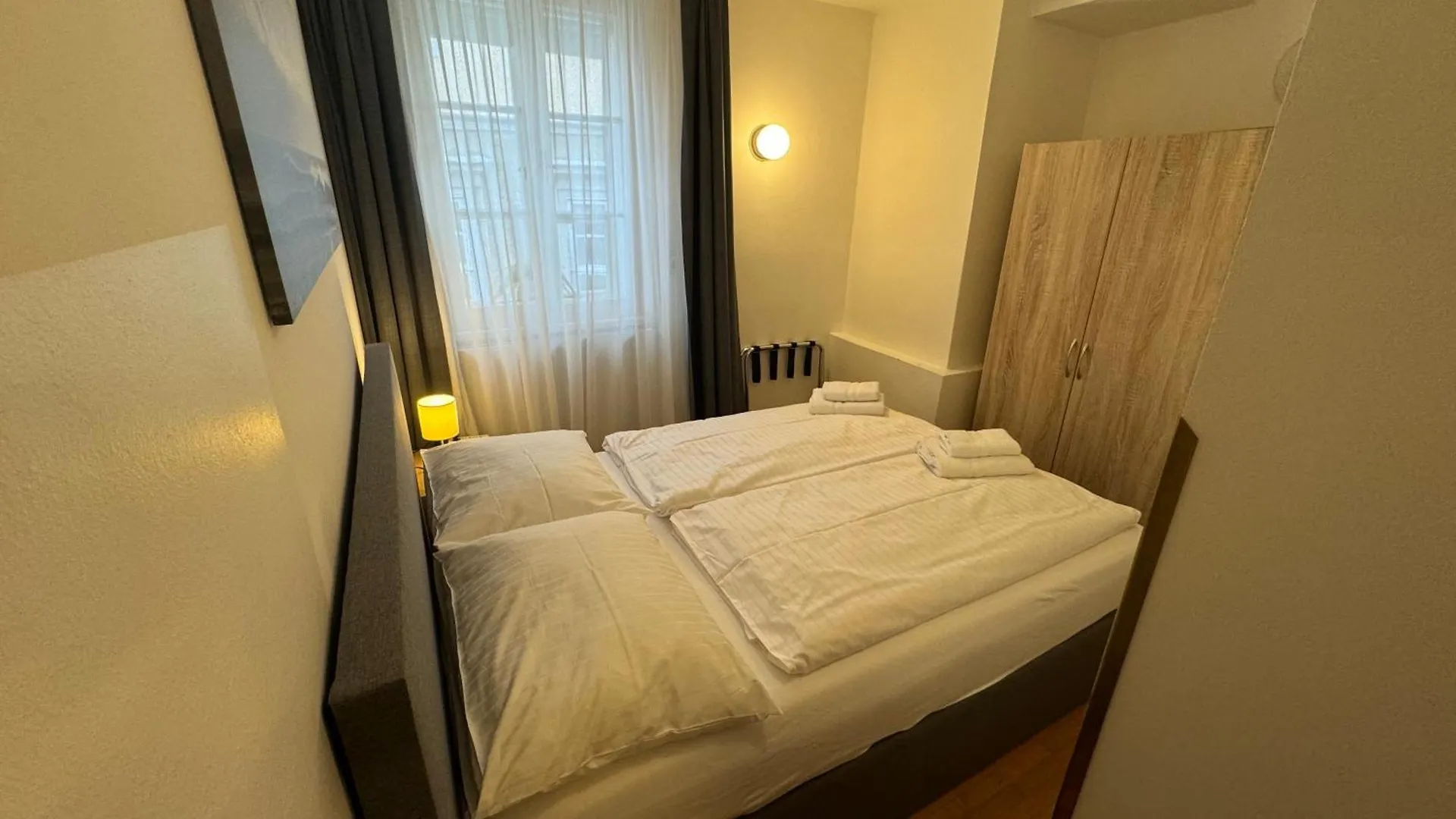 Guesthouse Mozart - Apartment House Salzburg 0*,