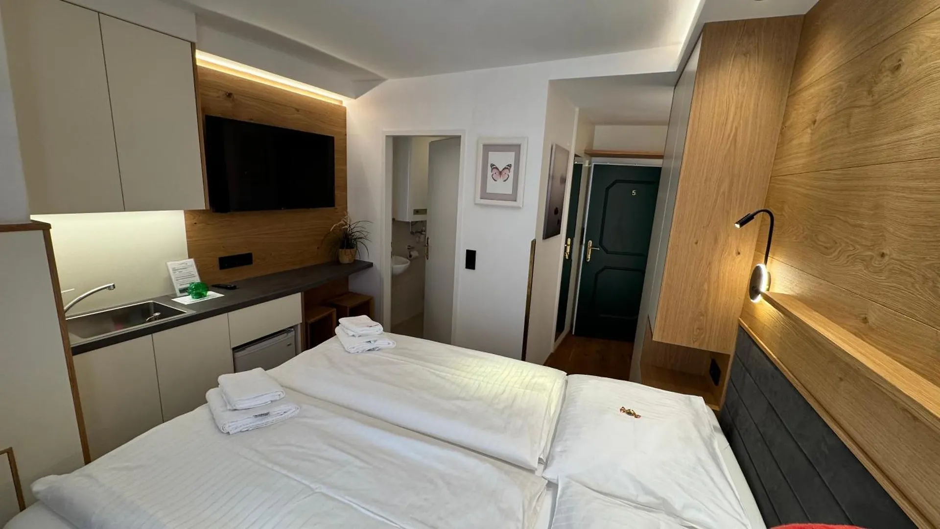 Homestay Guesthouse Mozart - Apartment House Salzburg