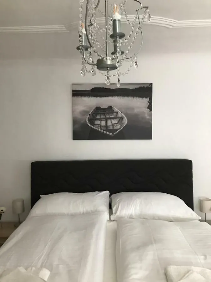 Guesthouse Mozart - Apartment House Salzburg 0*,  Austria